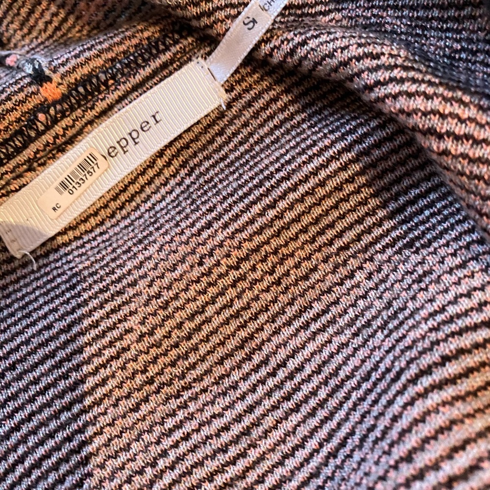 Cardigan - Picture 2 of 4